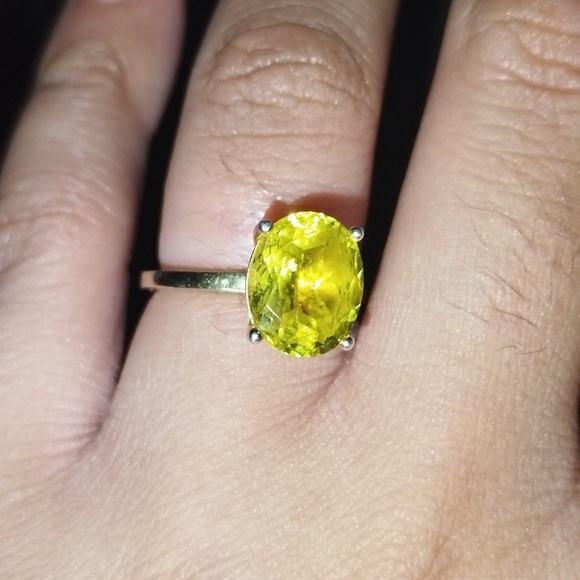 Genuine 2CT. Oval Canary Yellow Sapphire 18k Gold Plated Solitaire Ring - Picture 1 of 3